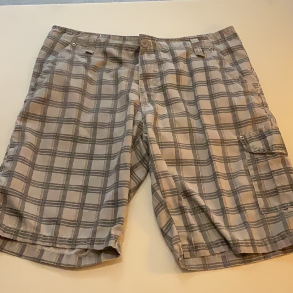 EUC men’s TRU CAL shorts